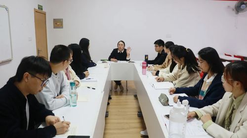证券面试怎么穿着